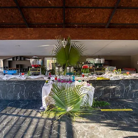 Hotel Mir'amor Garden 4*