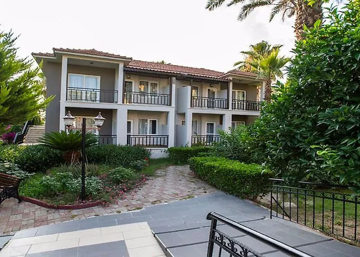 Hotel Mir'amor Garden 4*