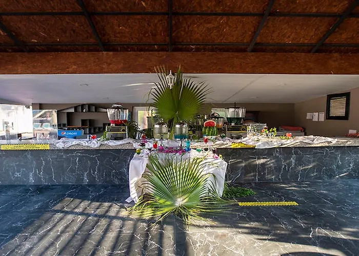 Hotel Mir'amor Garden 4*