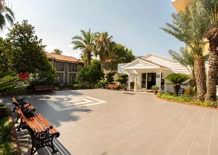 Mir'amor Garden Hotel 4*