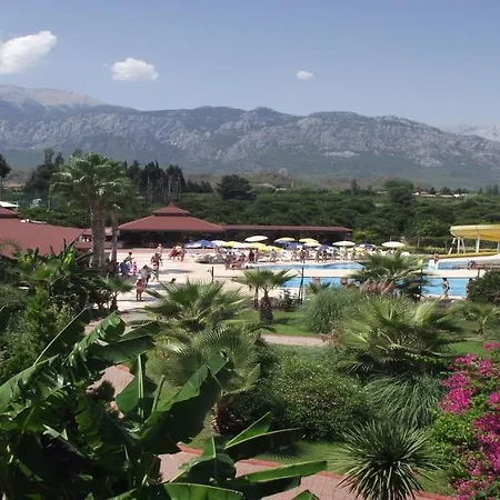 Mir'amor Garden 4* קמר