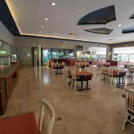 Mir'amor Garden 4* קמר