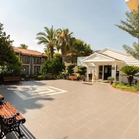 Mir'amor Garden מלון 4*