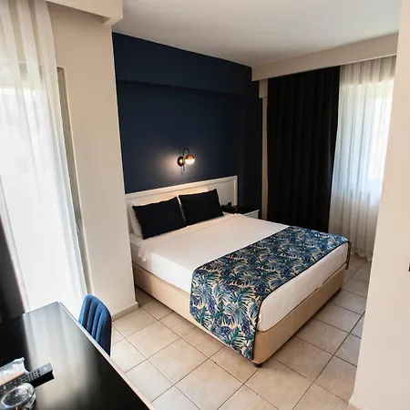 Отель Mir'amor Garden 4*