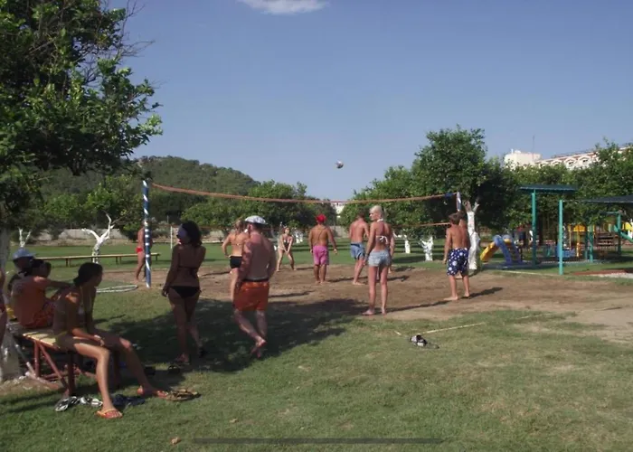 Mir'amor Garden 酒店 4*