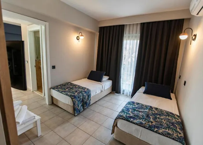 Отель Mir'amor Garden 4*